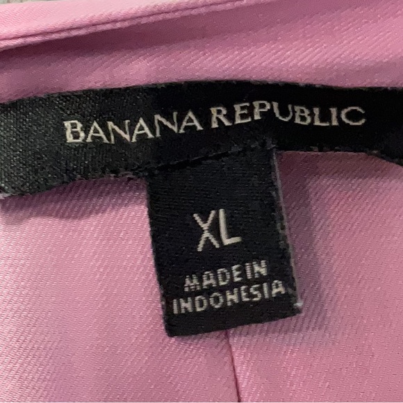 🚨🔜 F I N A L S A L E 🔚🚨 Banana Republic Light Pink Blouse - Picture 6 of 8